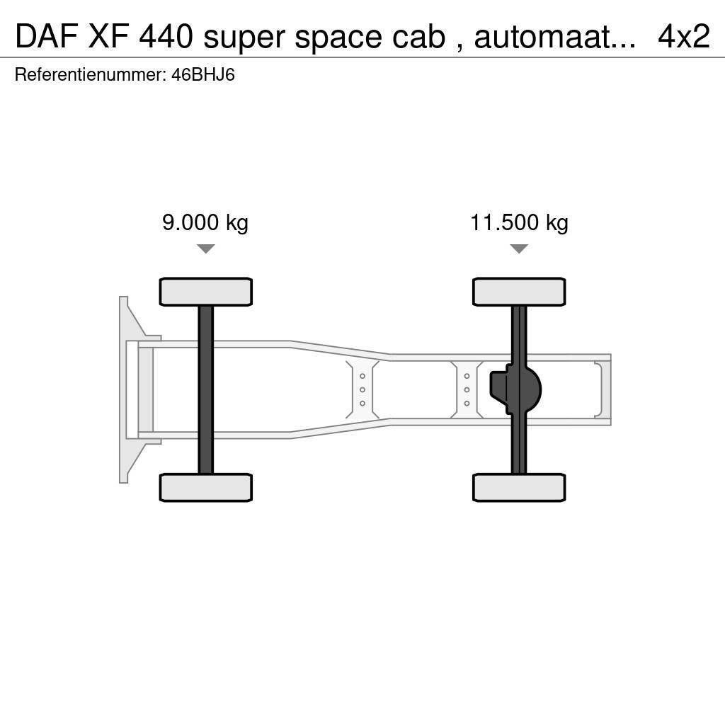 DAF XF 440 super space cab , automaat, hydrauliek WF, Trekkers