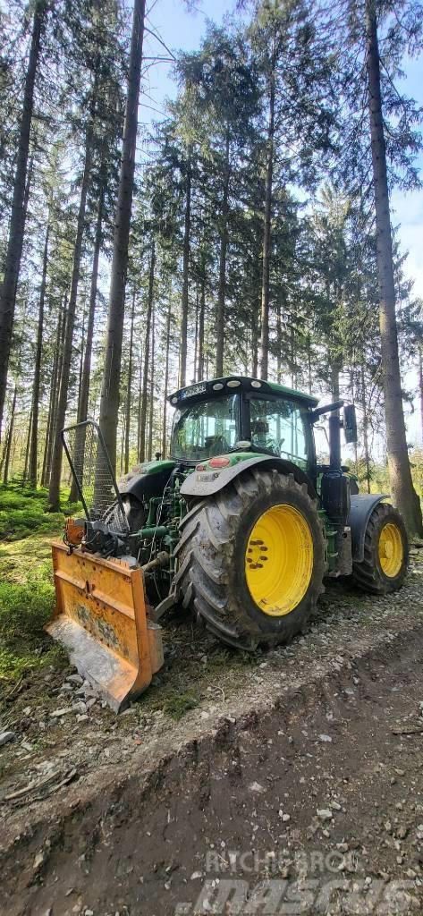 John Deere 6155 R Bosbouw tractoren