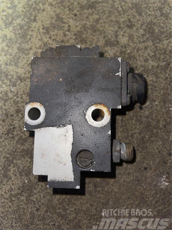 Scania  VALVE 1470486 / 2021084 Chassis and suspension