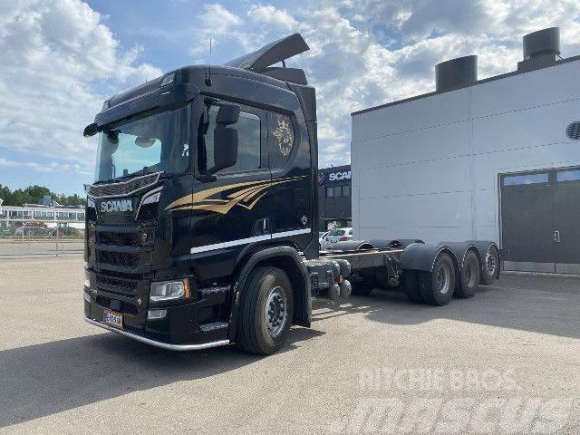 Scania R 580 B8x4*4NB Chassis met cabine