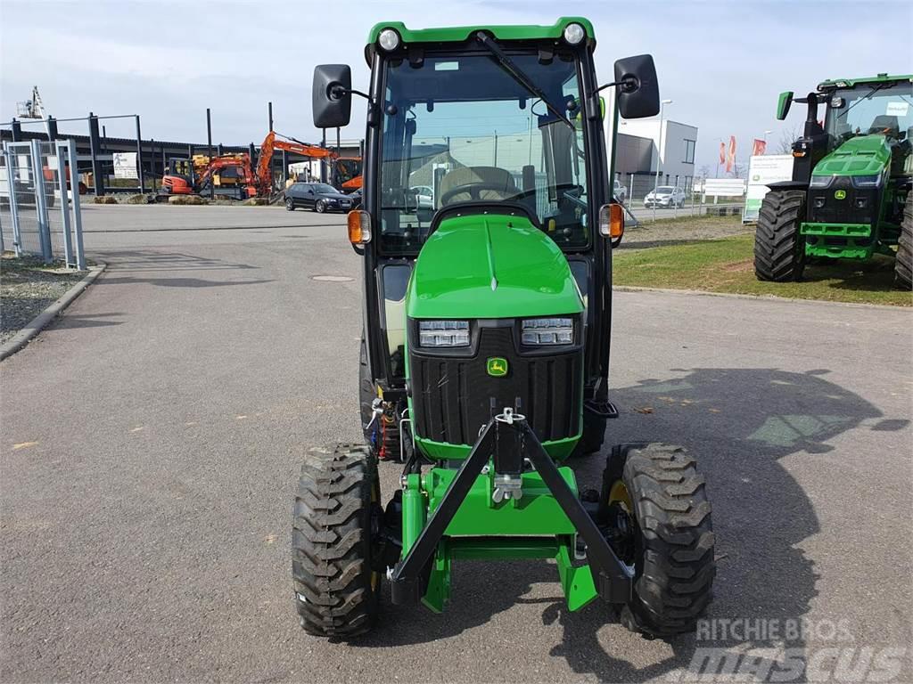 John Deere 2026R Compact tractors