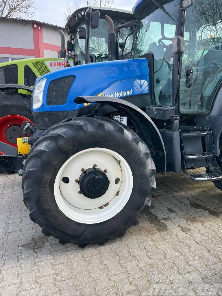 New Holland T 6040 Tractors