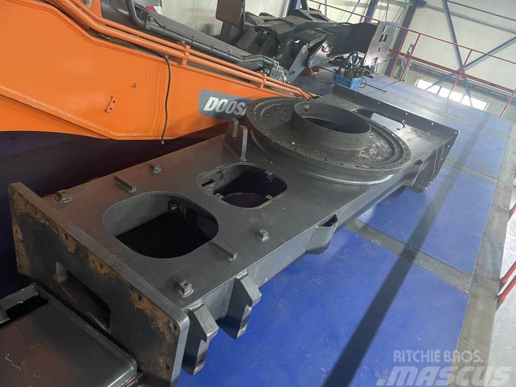 Doosan DX190W chassis Chassis and suspension