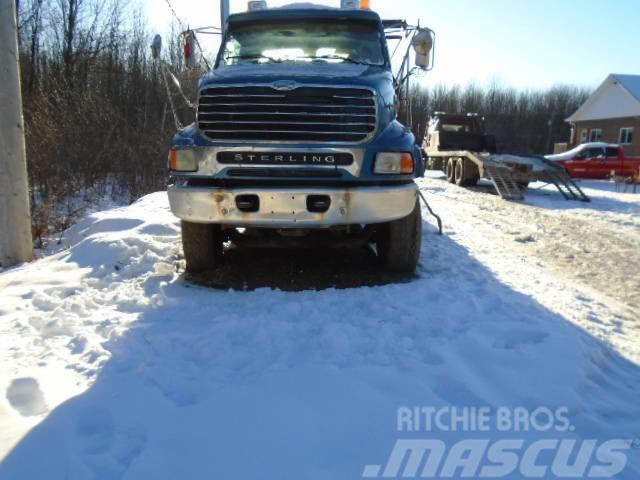 Sterling L 9500 Flatbed / Dropside trucks