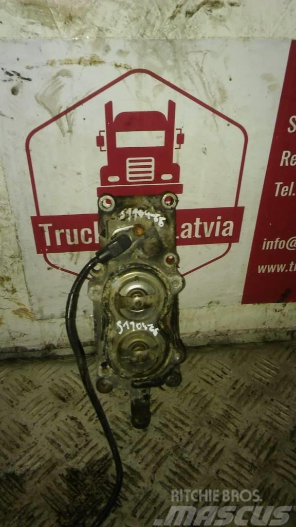 Scania R420 Thermostat housing 1484919 Engines