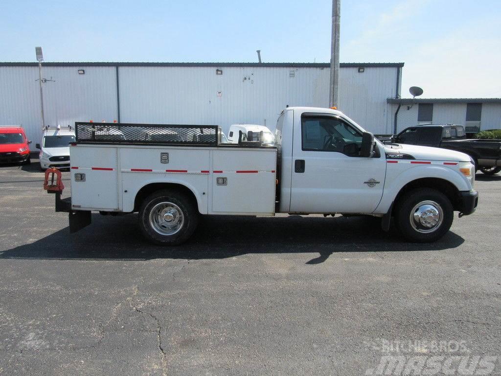 Ford Super Duty F-350 Recovery vehicles
