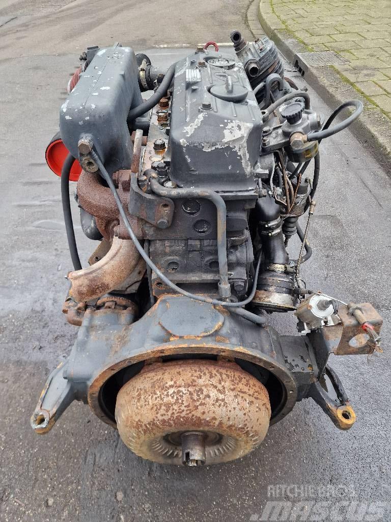 Mercedes-Benz OM364LA Engines
