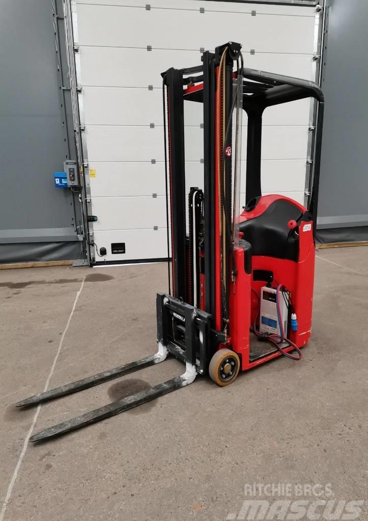 Linde E 10 Self propelled stackers
