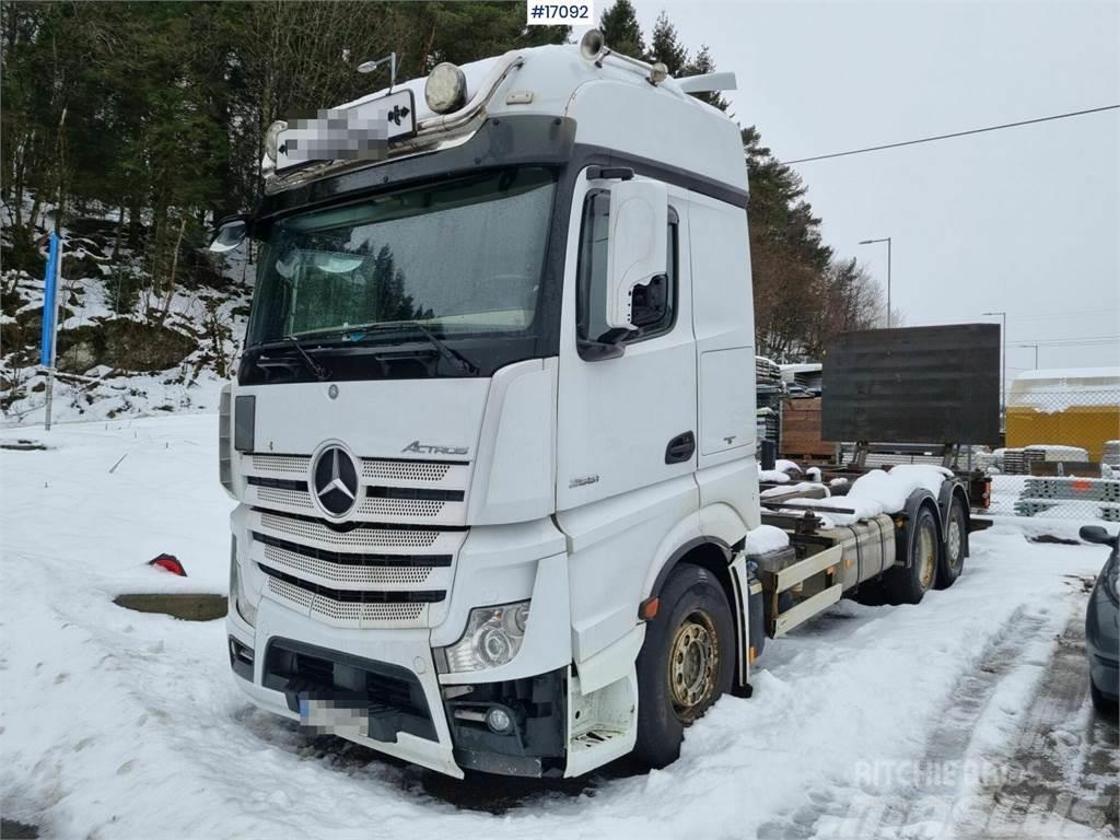 Mercedes-Benz Actros 2551 container car for sale w/trailer Container Frame trucks