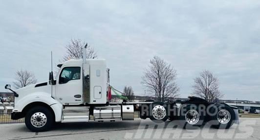 Kenworth T880S Tractor Units