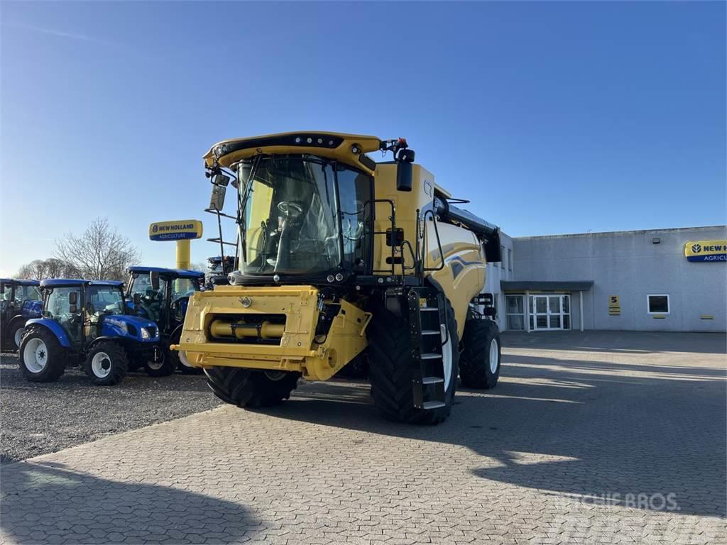 New Holland CR8.90 ST5 EMEA 14.5 Combine harvesters