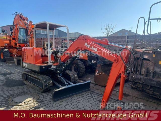 Pel-Job 250 / 2,5 t / Mini excavators < 7t (Mini diggers)