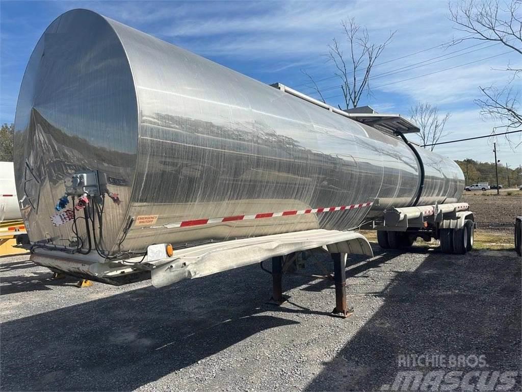  BarBel 7000 Gallon Tanker trailers