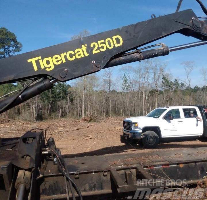 Tigercat 250D Knuckleboom loaders