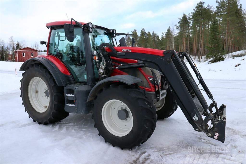 Valtra N174 Direct Smarttouch Tractors