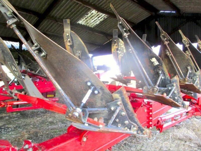 Gregoire 12 Reversible ploughs