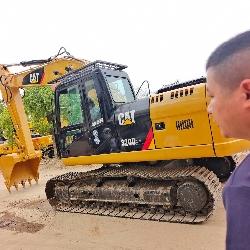 CAT 320 D