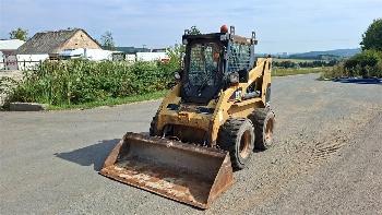 CAT 246 4X4