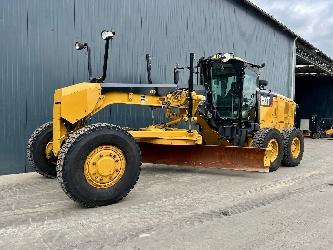 CAT 140M2 AWD