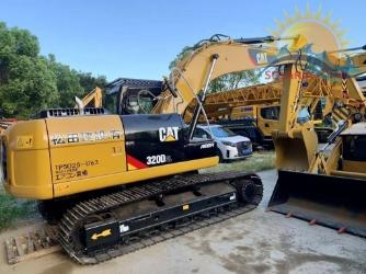CAT 320 D