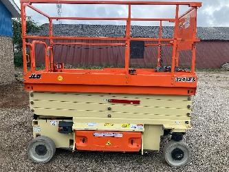 JLG 3246 ES