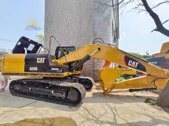 CAT 320 D