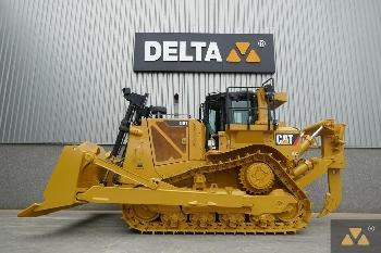 CAT D8T