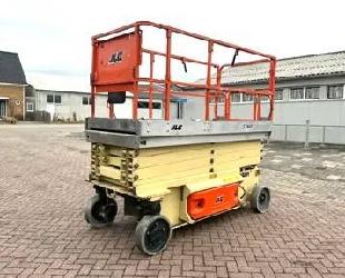 JLG 3246 ES
