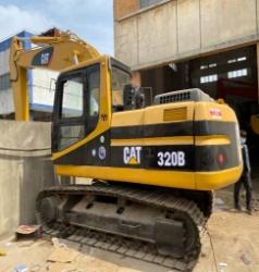 CAT 320 B