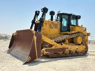 CAT D8