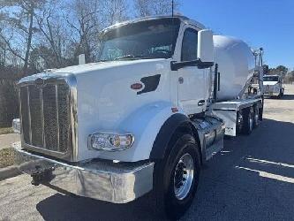 Peterbilt 567