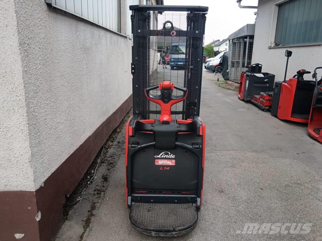 Linde L14AP Meeloop stapelaar