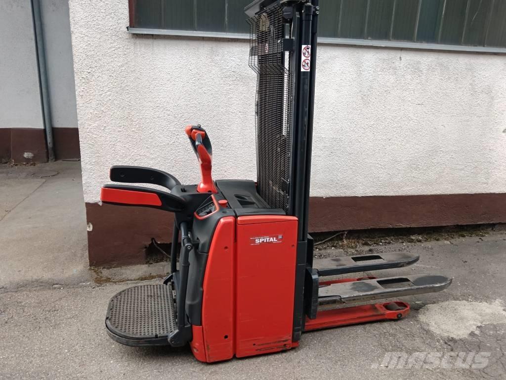Linde L14AP Meeloop stapelaar