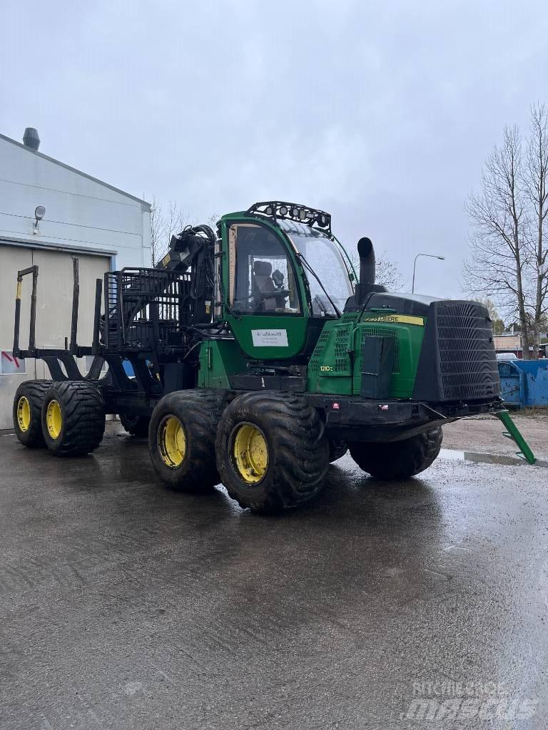 John Deere 1210 E Uitrijwagens