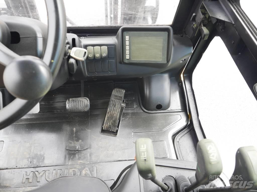 Hyundai 25 D-9 Diesel heftrucks