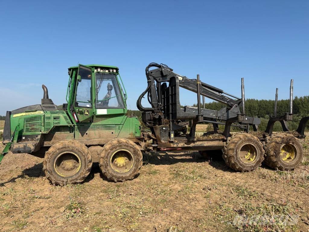 John Deere 1110G Uitrijwagens