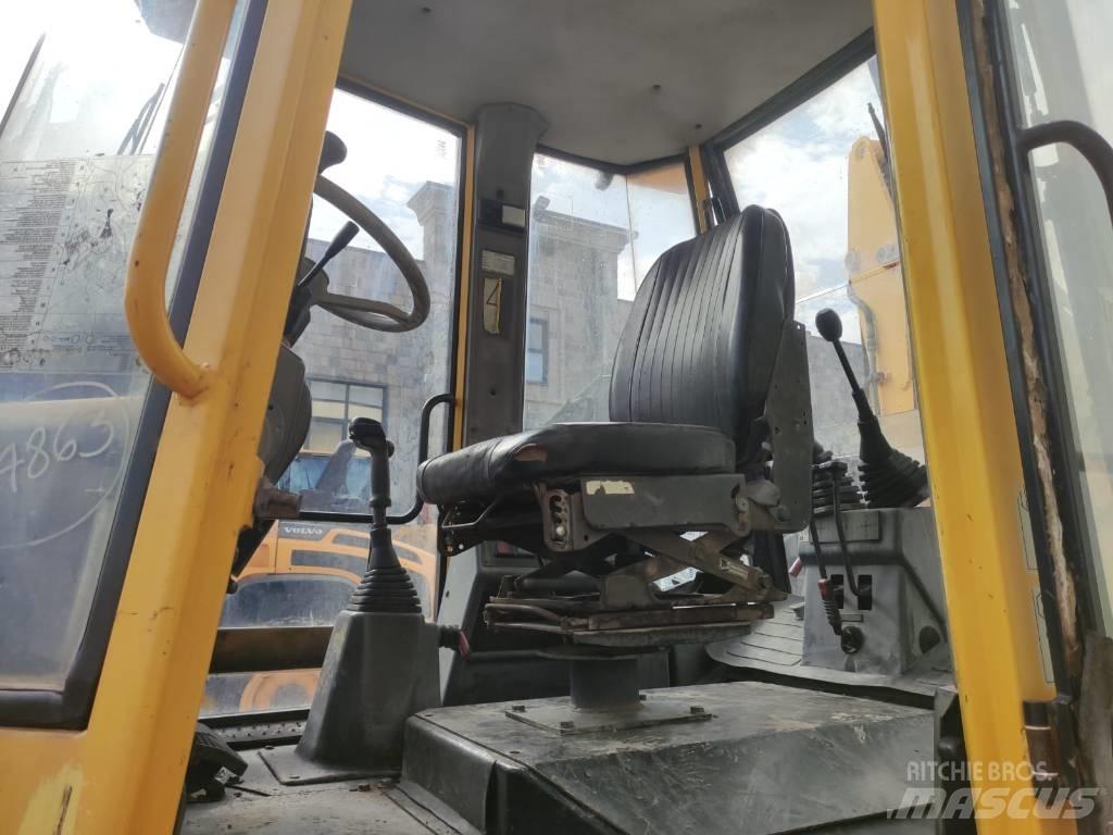 Komatsu WB 92 A Graaf-laadcombinaties