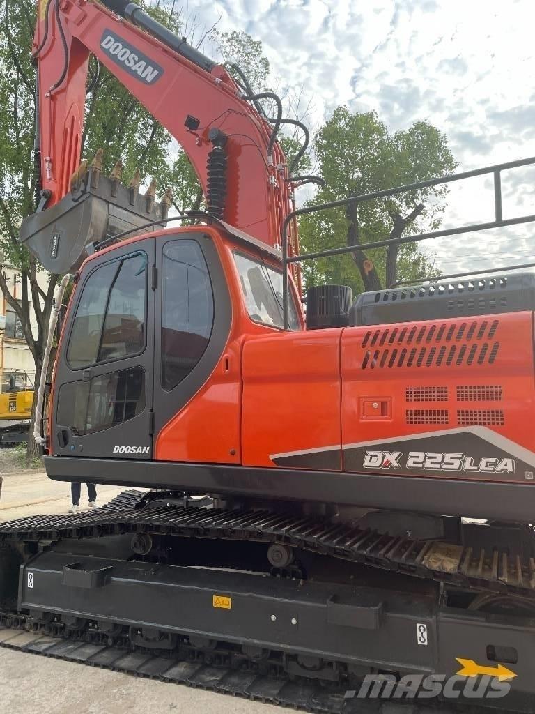 Doosan DX 225 Midigraafmachines 7t - 12t