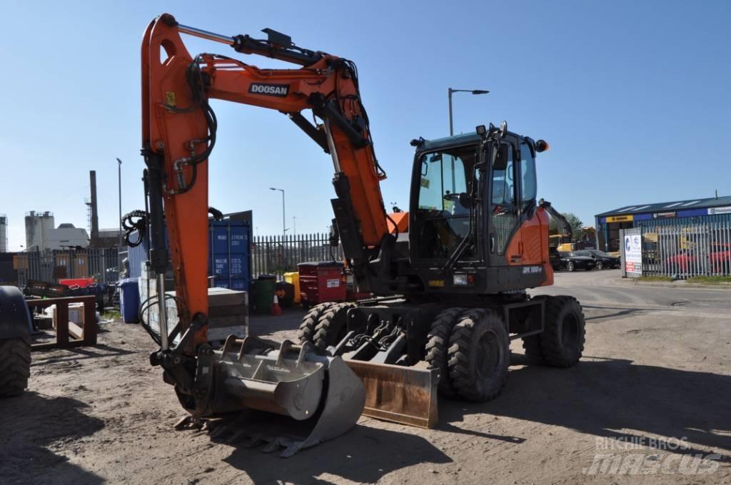 Doosan DX 100-7 Wielgraafmachines