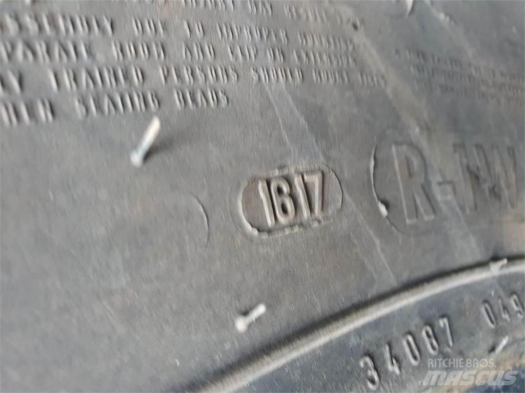 Mitas 600/65R28 x1 Banden, wielen en velgen