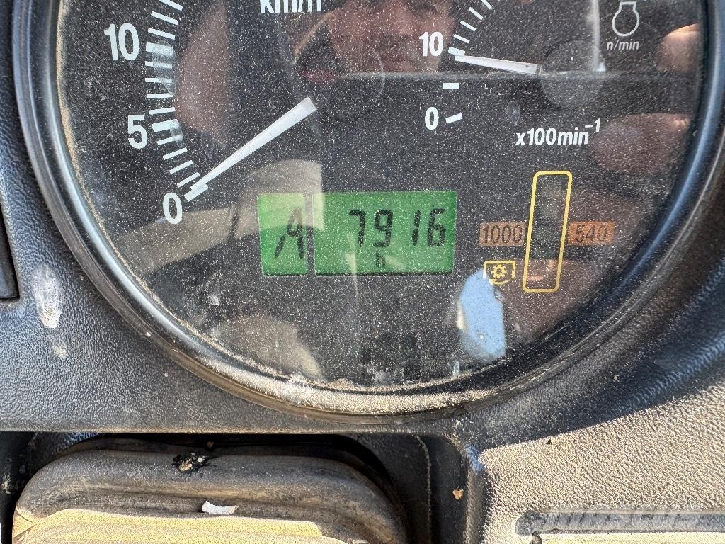 Belarus 1025.4 Bosbouw tractoren