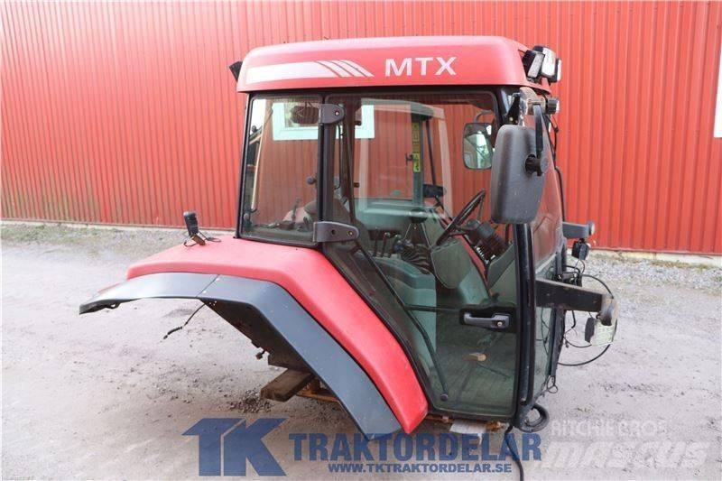 McCormick MTX 185 Cabine en interieur