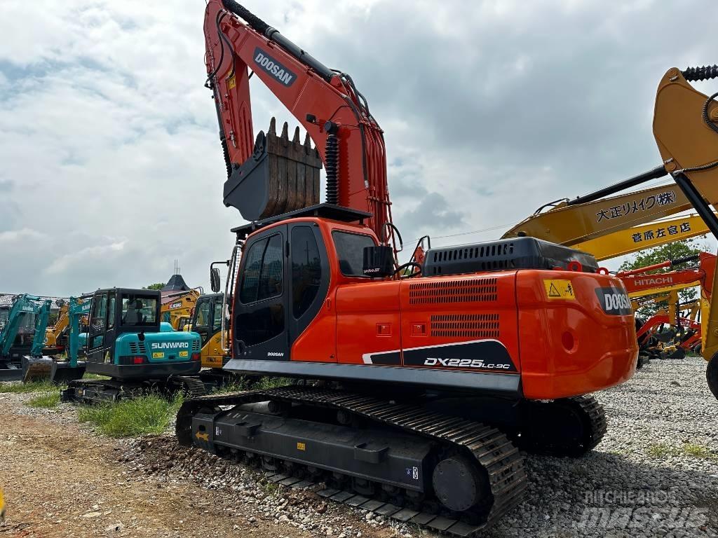 Doosan DX 225 LC-9C Rupsgraafmachines