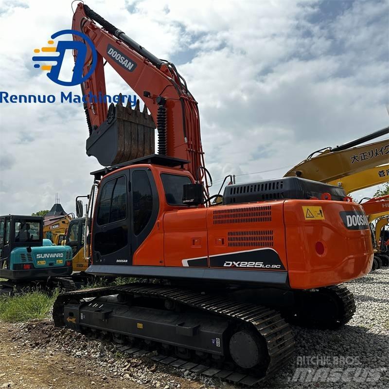 Doosan DX 225 LC-9C Rupsgraafmachines