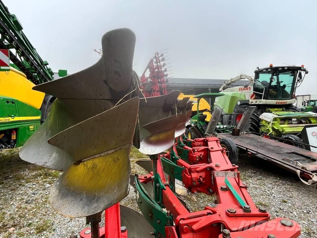 Kverneland ES85 Wentelploegen