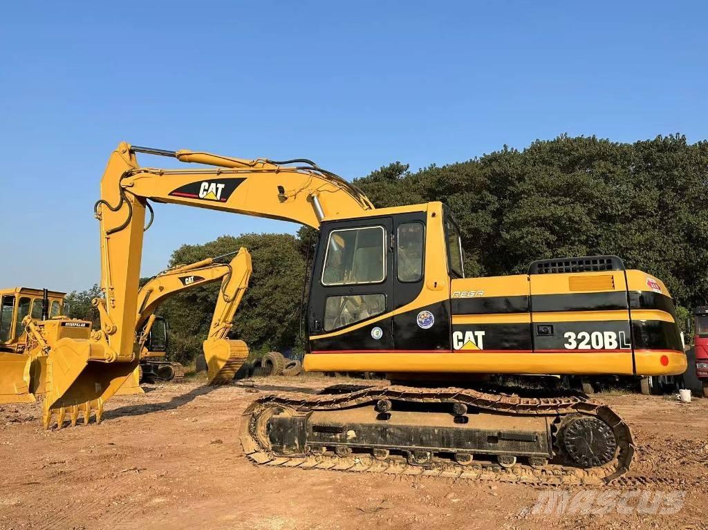 CAT 320 B L Rupsgraafmachines
