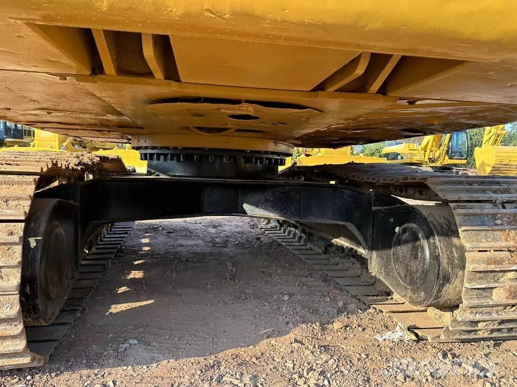 CAT 320 B L Rupsgraafmachines
