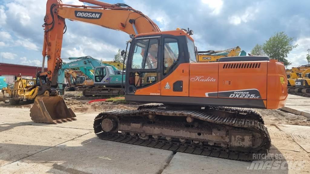 Doosan DX 225 LC Rupsgraafmachines