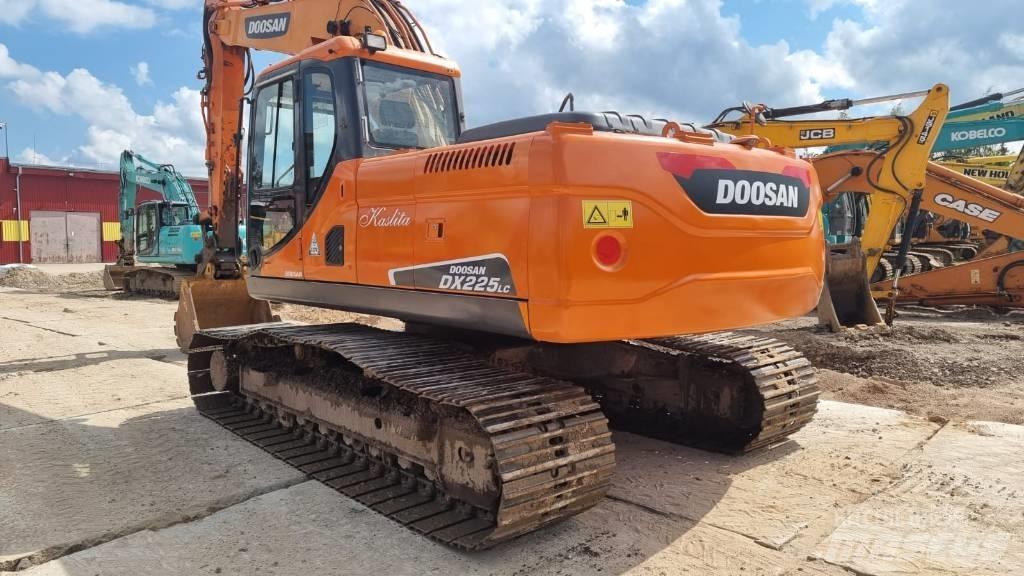 Doosan DX 225 LC Rupsgraafmachines