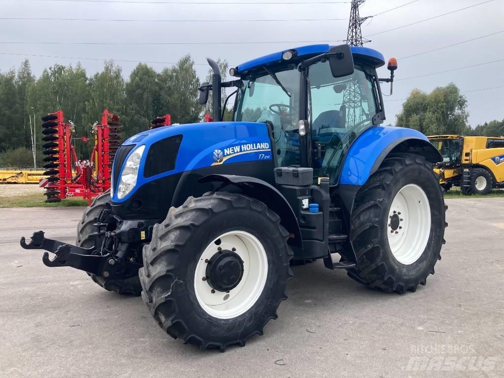 New Holland T7.210 Tractoren